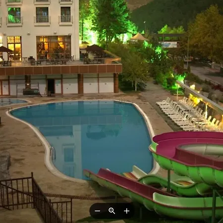 Cam Thermal & ホテル Kızılcahamam